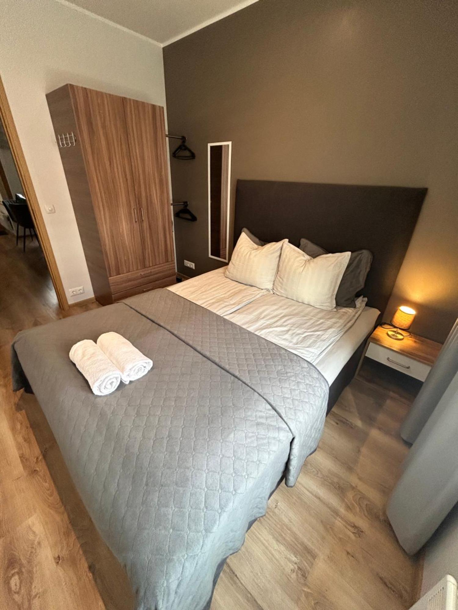 Jon'S 2 Apartments Пярну Екстер'єр фото