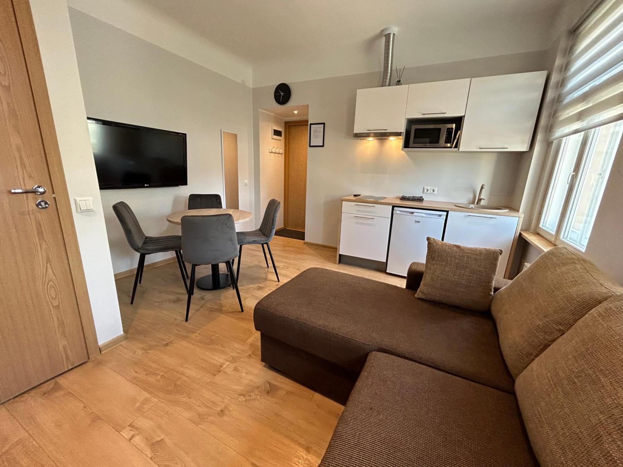 Jon'S 2 Apartments Пярну Екстер'єр фото